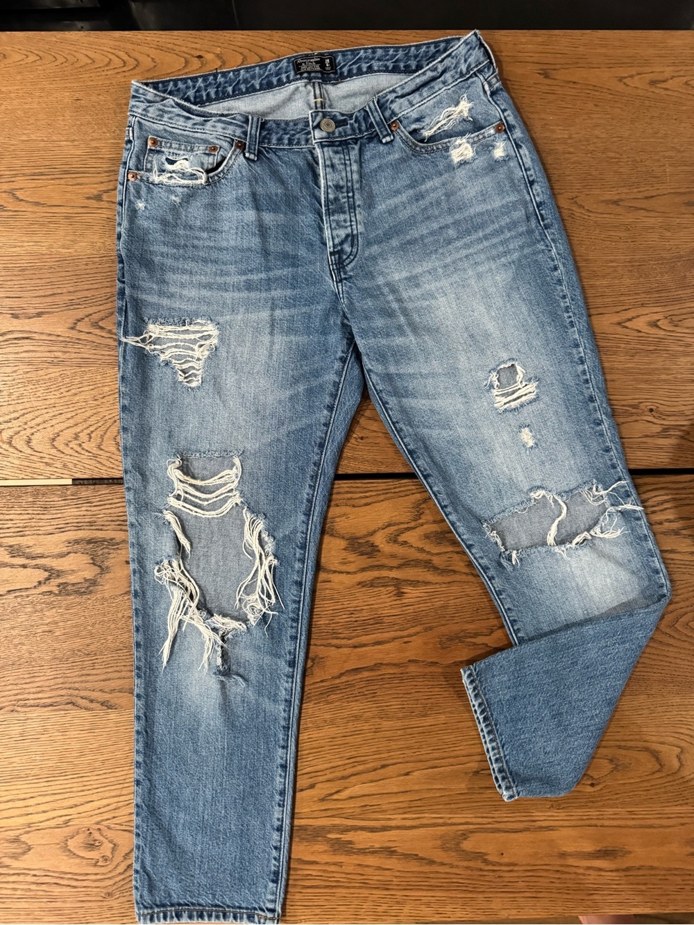 Abercrombie & Fitch Low Rise Slim Boyfriend